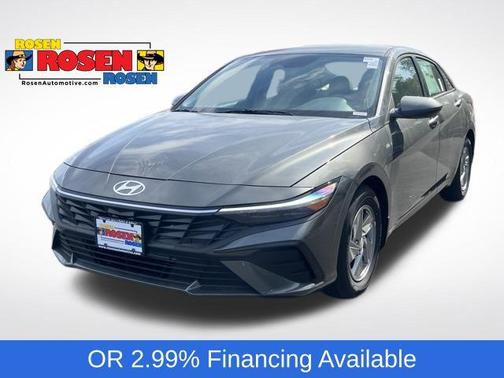 2025 Hyundai ELANTRA SE