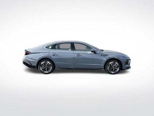 2026 Hyundai SONATA SEL