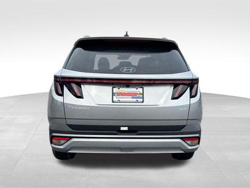 Shimmering Silver 2026 Hyundai TUCSON SEL Premium