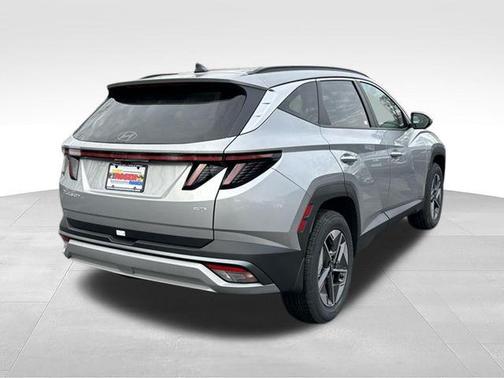 Shimmering Silver 2026 Hyundai TUCSON SEL Premium