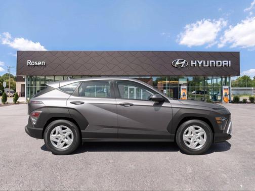 Ecotronic Gray Pearl 2027 Hyundai KONA SE