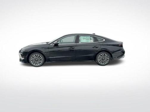 2026 Hyundai SONATA Hybrid SE