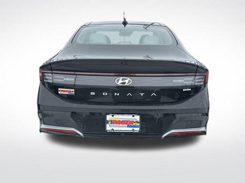 2026 Hyundai SONATA Hybrid SE