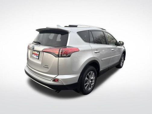 2016 Toyota RAV4 Hybrid XLE