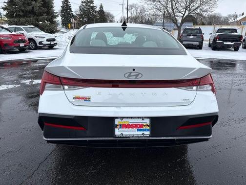 2025 Hyundai ELANTRA HEV Limited