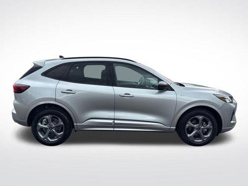 Iconic Silver Metallic 2023 Ford Escape ST-Line