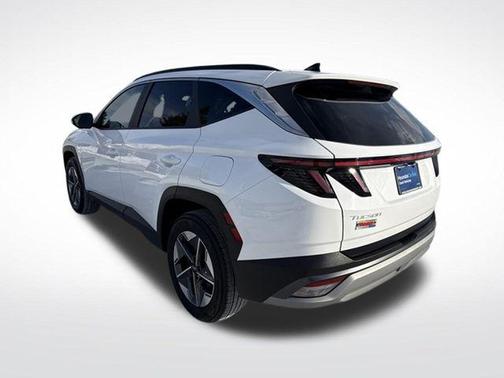 Serenity White Pearl 2025 Hyundai TUCSON SEL Convenience