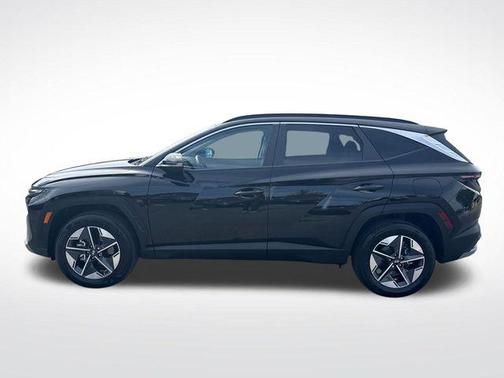 Phantom Black 2025 Hyundai TUCSON SEL Convenience
