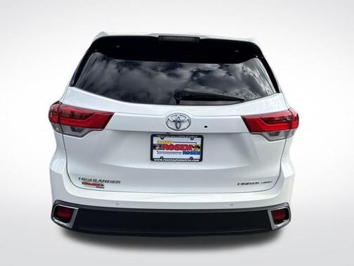 2017 Toyota Highlander Limited