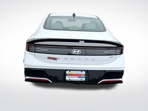 2025 Hyundai SONATA Hybrid SE
