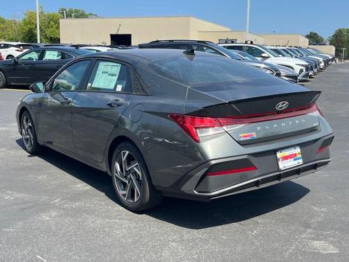 2025 Hyundai ELANTRA Sport