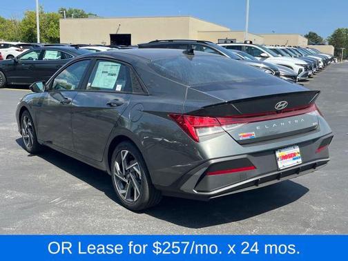 2025 Hyundai ELANTRA HEV SEL Sport