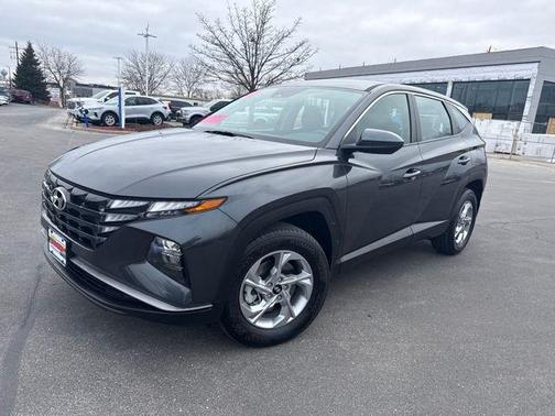 2023 Hyundai TUCSON SE
