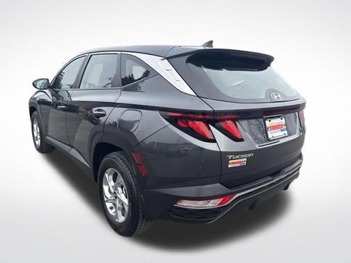 2023 Hyundai TUCSON SE