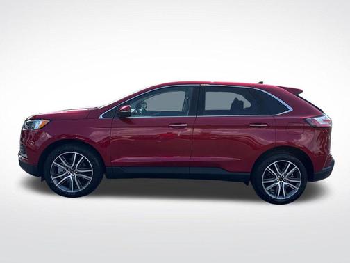 Rapid Red Metallic Tinted Clearcoat 2024 Ford Edge Titanium