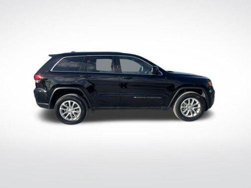 2022 Jeep Grand Cherokee Laredo
