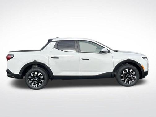 Atlas White 2026 Hyundai SANTA CRUZ SE