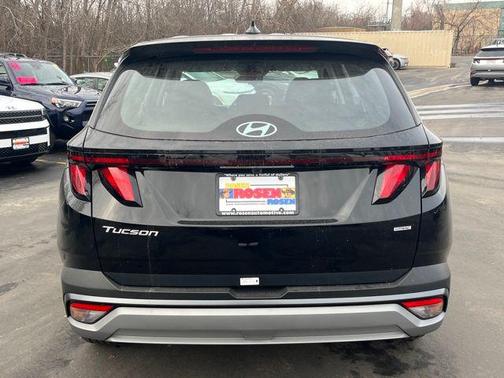 2026 Hyundai TUCSON SE