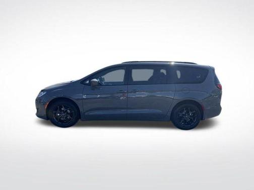 2020 Chrysler Pacifica Touring-L Plus