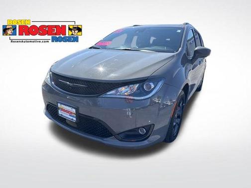 2020 Chrysler Pacifica Touring-L Plus