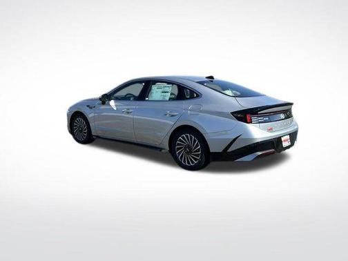 2025 Hyundai SONATA Hybrid SE