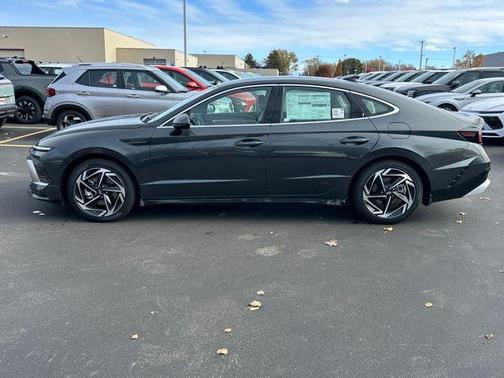 2026 Hyundai SONATA SEL