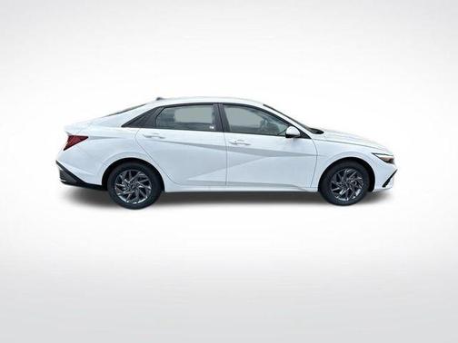 2025 Hyundai ELANTRA HEV Blue
