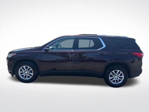 Black Currant Metallic 2018 Chevrolet Traverse LT Cloth