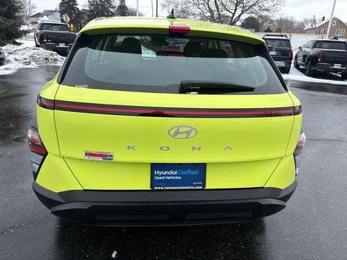 2025 Hyundai KONA SE