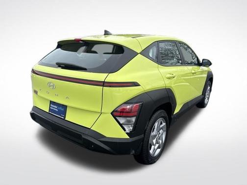 2025 Hyundai KONA SE