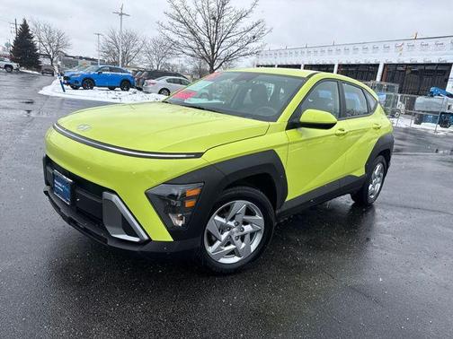 2025 Hyundai KONA SE