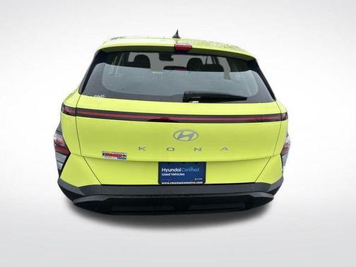 2025 Hyundai KONA SE