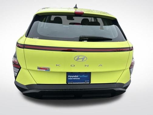 2025 Hyundai KONA SE