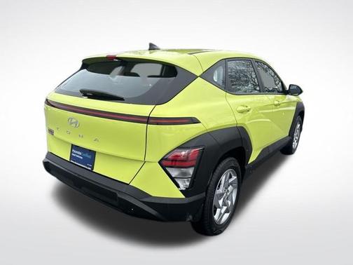 2025 Hyundai KONA SE