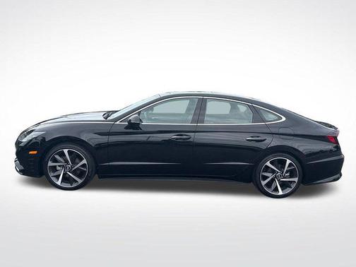 Onyx Black 2023 Hyundai SONATA SEL Plus