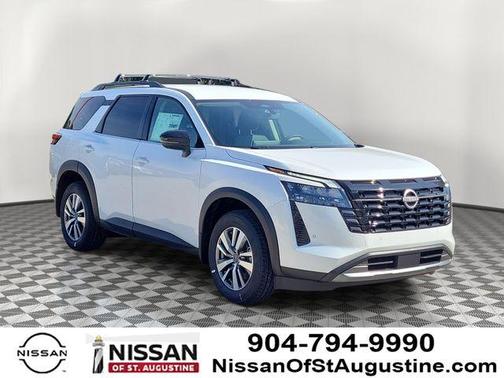 Everest White P 2026 Nissan Pathfinder SL