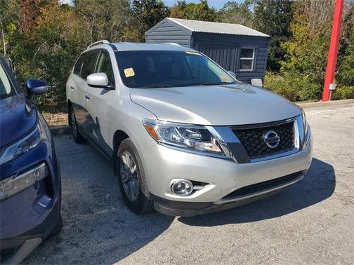 2015 Nissan Pathfinder SV