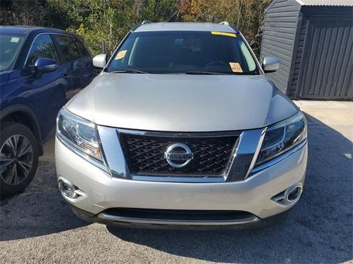 2015 Nissan Pathfinder SV
