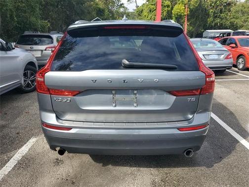 2020 Volvo XC60 T5 Momentum