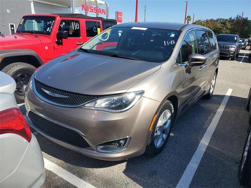 2018 Chrysler Pacifica Touring Plus