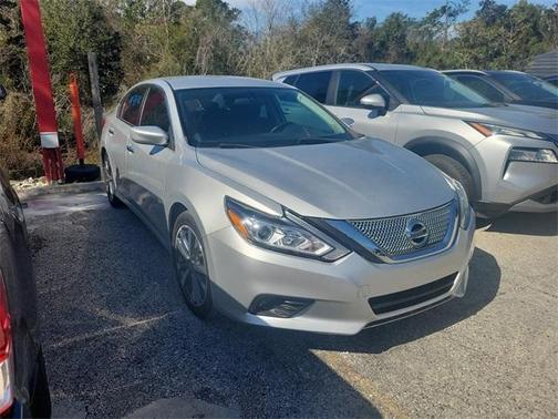 2016 Nissan Altima 2.5 SR