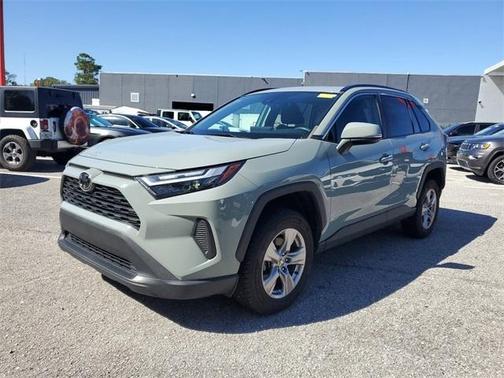 2022 Toyota RAV4 XLE