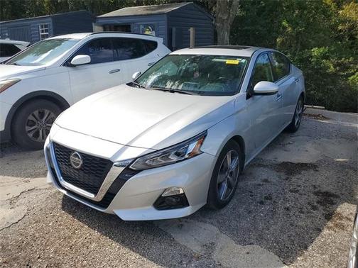 2022 Nissan Altima 2.5 SL
