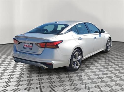 2022 Nissan Altima 2.5 SL