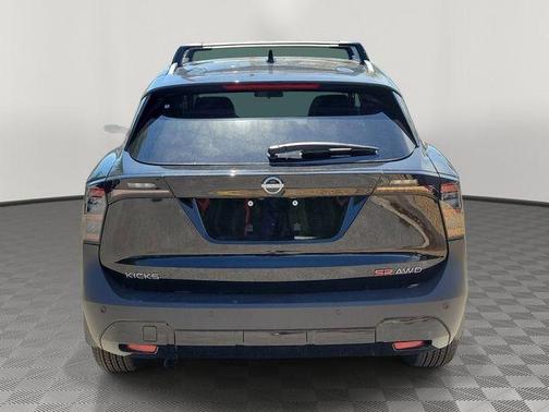 Super Black 2026 Nissan Kicks SR
