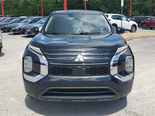 2022 Mitsubishi Outlander ES