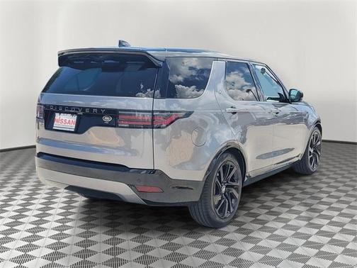 2023 Land Rover Discovery P360 S R-Dynamic