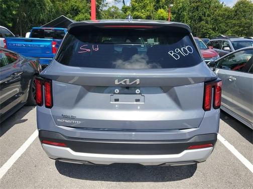 2025 Kia Sorento LX