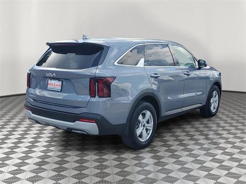 2025 Kia Sorento LX