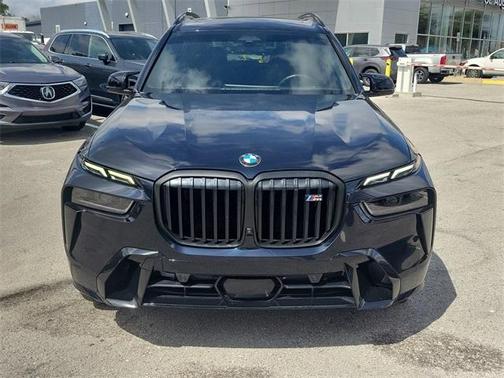 2023 BMW X7 M60i